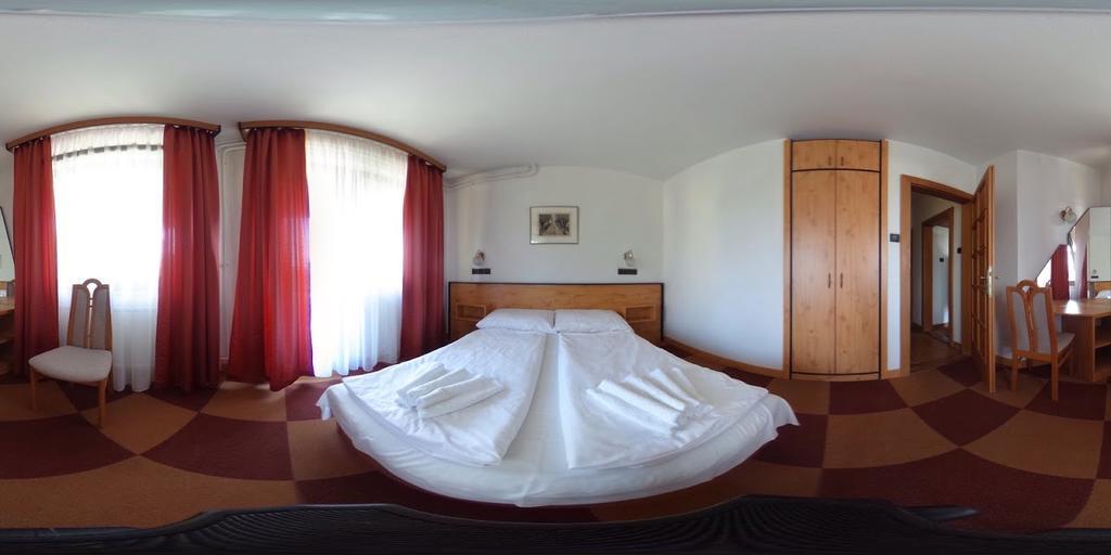 Dominika Apartman Hotel Budapest Exteriör bild